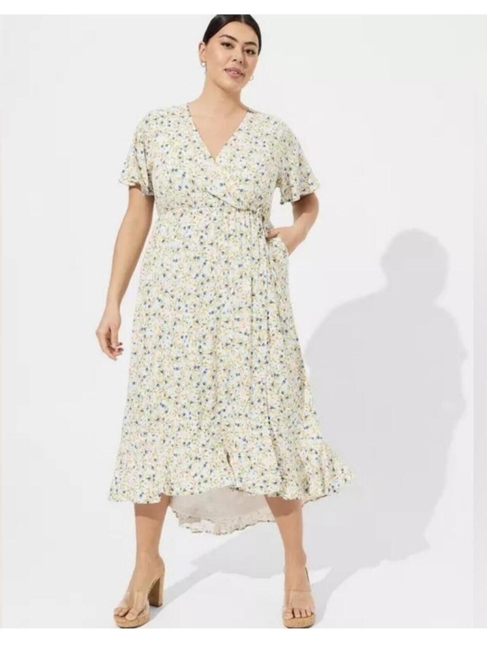 Torrid Floral Maxi Dress Surplice Wrap Flutter Sleeve Cottagecore Romantic